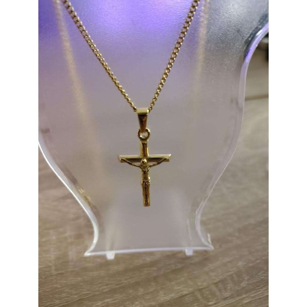 REIGN CHAINS 18K Gold Plated Stainless Steel Crucifix Pendant‎ Necklace